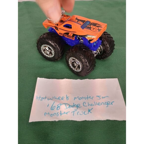 HOT WHEELS MONSTER JAM `68 DODGE CHALLENGER MONSTER TRUCK MATTEL 1/64 DIECAST - Picture 5 of 7